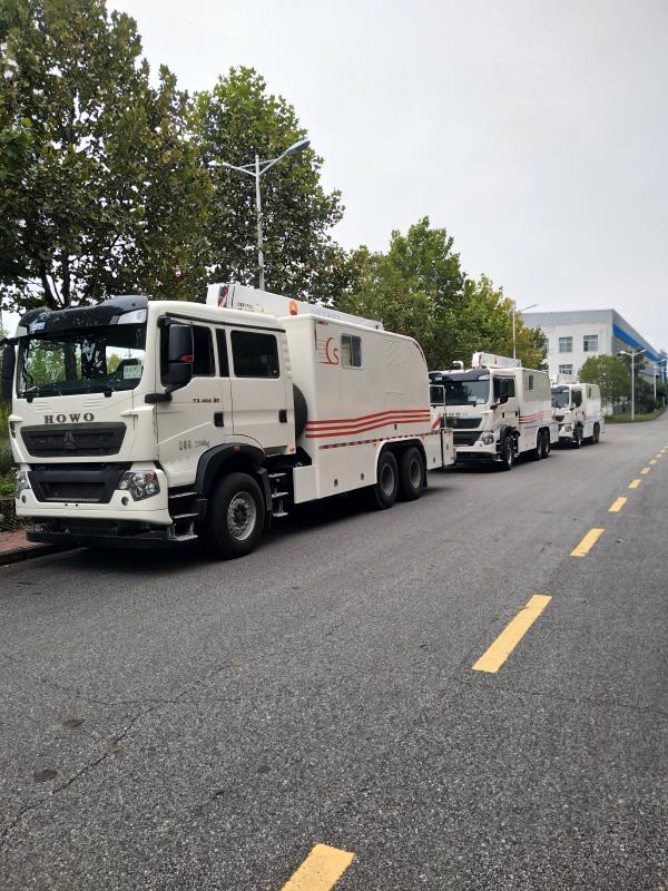 为双节添彩、、、为会战献礼 --二机集团华丽公司节日会战实现3台新产品测井车顺利发运